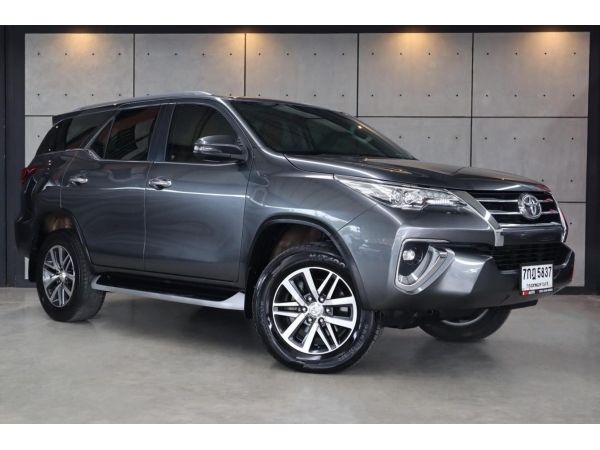2018 Toyota Fortuner 2.8 V 4WD SUV AT  (ปี 15-18) B5837 รูปที่ 0